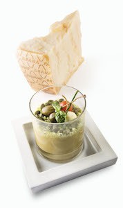 Gazpacho di melone, zucchine e pomodorini con G.Padano_Baglioni Healthy Menu
