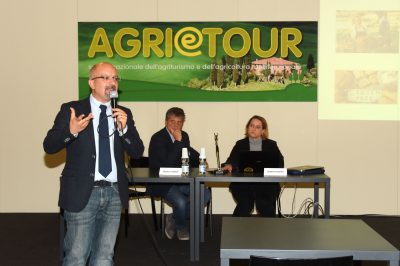 Agriturismo: ad Arezzo gli stati generali del settore con Agrietour