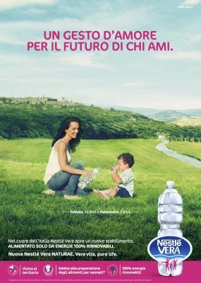 L’idratazione è un gesto d’amore nella nuova campagna Nestlé Vera