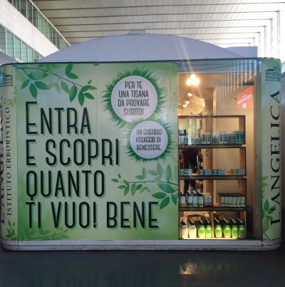 Nuovo temporary store L'Angelica alla stazione termini di Roma