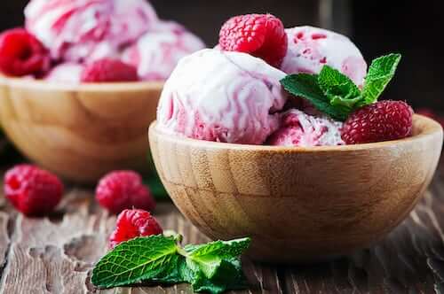Giornata Nazionale della Merenda: il nuovo break tra frutta secca, barrette  fatte in casa, gelato allo yogurt. I consigli della nutrizionista Manuela  Mapelli