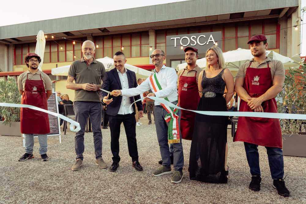 taglio-del-nastro