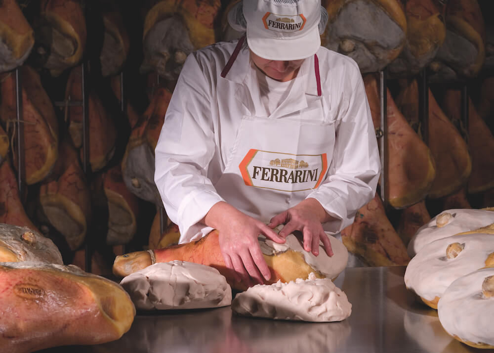 sugnatura-prosciutto-di-parma-ferrarini