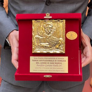 targa-oro-del-leone-di-san-marco