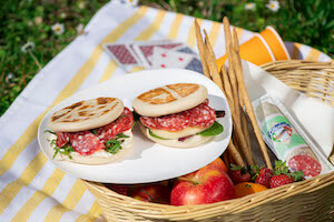 pic-nic-con-salame-e-tigelle