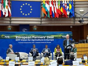 giansanti-conf-ppe-futuro-agricoltura