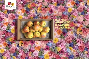 box-golden-flowers