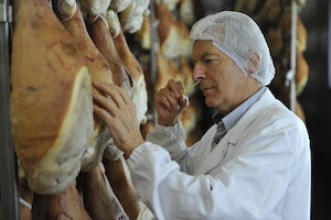 stagionatura-prosciutto-crudo