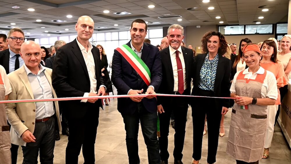 taglio-del-nastro